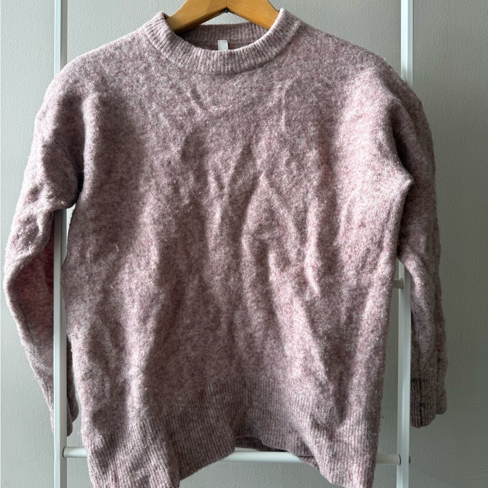 Babaton Dusty Rose Crew Neck Sweater